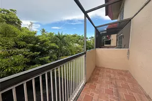 10903 N Kendall Dr, Miami, FL 33176 - Photo 1
