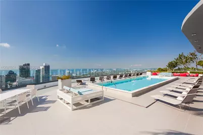 45 SW 9th St #3105, Miami, FL 33130 - Photo 17