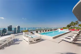 45 SW 9th St, Miami, FL 33130 - Photo 17