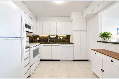 2401 S Ocean Dr #1702, Hollywood, FL 33019 - Photo 11