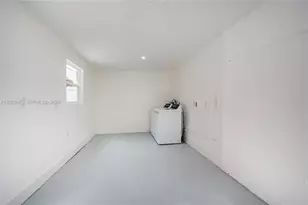 1028 NW 24th St, Miami, FL 33127 - Photo 21