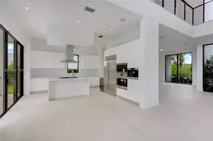 16492 Botaniko Dr S, Weston, FL 33326 - Photo 13