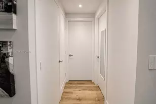 1050 Brickell Ave, Miami, FL 33131 - Photo 17