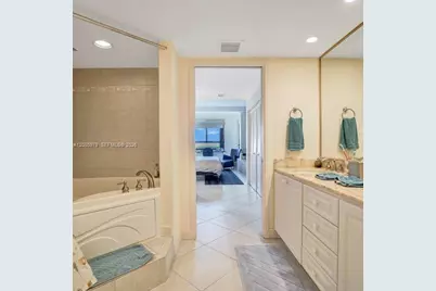 151 Crandon Blvd #1130, Key Biscayne, FL 33149 - Photo 13