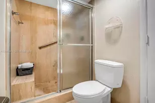 1201 S Ocean Dr, Hollywood, FL 33019 - Photo 27