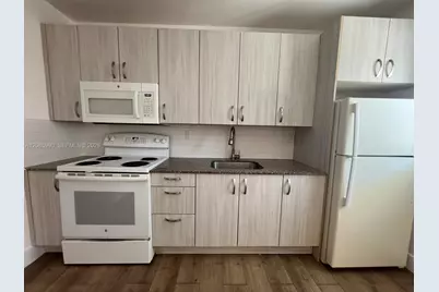 1550 NW 1st Ct #2, Miami, FL 33136 - Photo 1