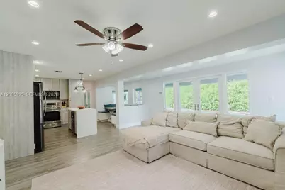 1732 SW 103rd Pl, Miami, FL 33165 - Photo 5