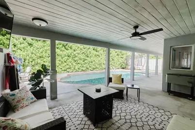 1732 SW 103rd Pl, Miami, FL 33165 - Photo 17