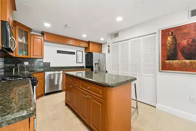 10350 SW 136th Ct, Miami, FL 33186 - Photo 9