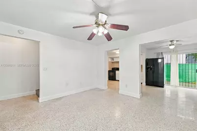 882 NW 2nd St, Miami, FL 33128 - Photo 7