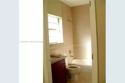 6601 Perry St, Hollywood, FL 33024 - Photo 17
