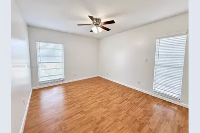 7804 NW 73rd Ter, Tamarac, FL 33321 - Photo 15