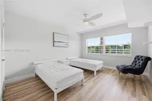 555 Oaks Ln, Pompano Beach, FL 33069 - Photo 35