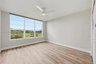 555 Oaks Ln, Pompano Beach, FL 33069 - Photo 31