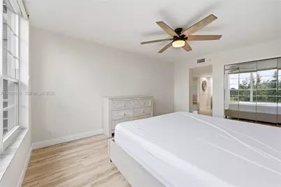 555 Oaks Ln #309, Pompano Beach, FL 33069 - Photo 29