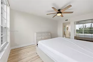 555 Oaks Ln, Pompano Beach, FL 33069 - Photo 29
