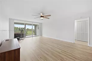 555 Oaks Ln, Pompano Beach, FL 33069 - Photo 19