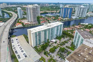 19390 Collins Ave, Sunny Isles Beach, FL 33160 - Photo 39