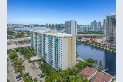 19390 Collins Ave #1520, Sunny Isles Beach, FL 33160 - Photo 31