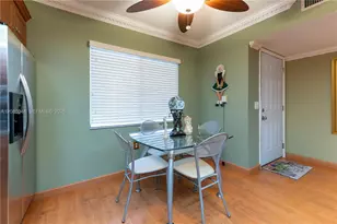 1600 SW 127th Way, Pembroke Pines, FL 33027 - Photo 3