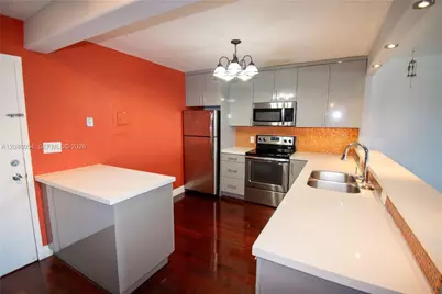 [Address not provided], Miami Beach, FL 33141 - Photo 5