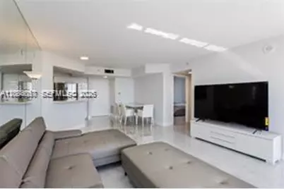 1800 Sunset Harbour Dr #2215, Miami Beach, FL 33139 - Photo 3