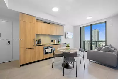 121 NE 5th St #3006, Miami, FL 33132 - Photo 1