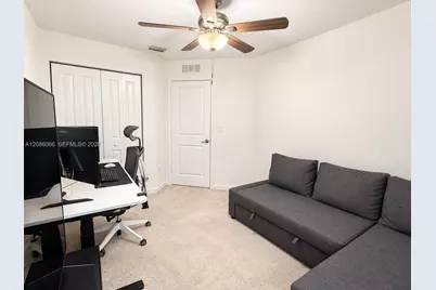 5013 Woods Edge Cir, Riviera Beach, FL 33410 - Photo 17
