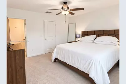 5013 Woods Edge Cir, Riviera Beach, FL 33410 - Photo 13