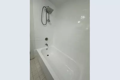 8810 Fontainebleau Blvd #214, Miami, FL 33172 - Photo 17