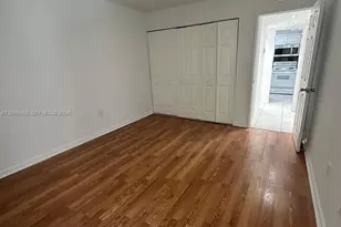 8810 Fontainebleau Blvd, Miami, FL 33172 - Photo 13