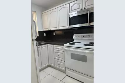 8810 Fontainebleau Blvd #214, Miami, FL 33172 - Photo 11