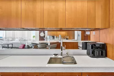 401 Ocean Dr #518, Miami Beach, FL 33139 - Photo 17