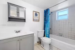 319 NE 14th Ave, Hallandale Beach, FL 33009 - Photo 13
