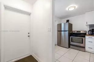 319 NE 14th Ave, Hallandale Beach, FL 33009 - Photo 19