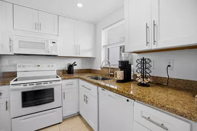 6870 Royal Palm Blvd #209M, Margate, FL 33063 - Photo 9