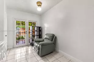 22 NW 108th Ct, Miami, FL 33172 - Photo 13