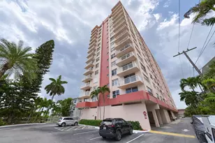 3161 S Ocean Dr, Hallandale Beach, FL 33009 - Photo 37
