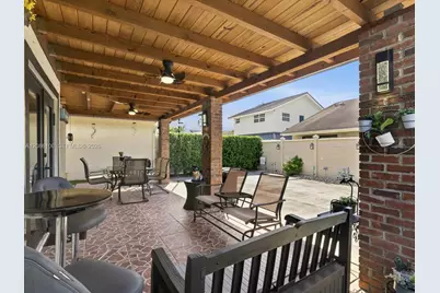 9152 SW 6th St, Miami, FL 33174 - Photo 49