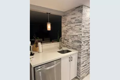 555 NE 15th St #12J, Miami, FL 33132 - Photo 17