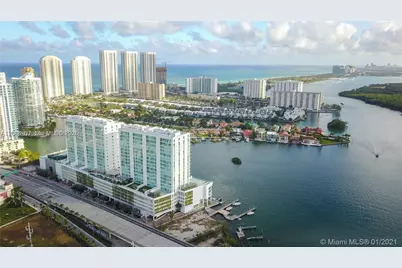 400 Sunny Isles Blvd Dd-421, Sunny Isles Beach, FL 33160 - Photo 1