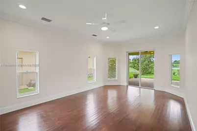 720 W Cypress Pointe Dr W, Pembroke Pines, FL 33027 - Photo 31