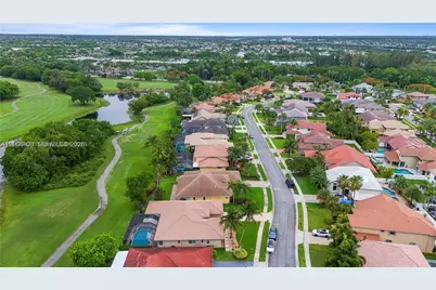 720 W Cypress Pointe Dr W, Pembroke Pines, FL 33027 - Photo 61