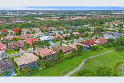 720 W Cypress Pointe Dr W, Pembroke Pines, FL 33027 - Photo 59