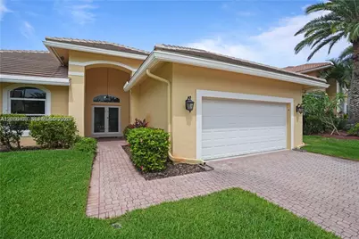 720 W Cypress Pointe Dr W, Pembroke Pines, FL 33027 - Photo 5