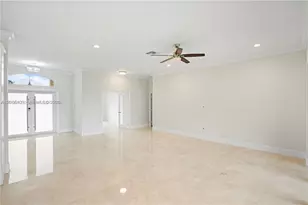 720 W Cypress Pointe Dr W, Pembroke Pines, FL 33027 - Photo 7