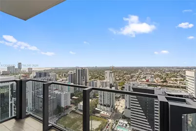 88 SW 7th St #2906, Miami, FL 33130 - Photo 15