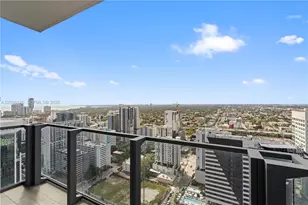 88 SW 7th St, Miami, FL 33130 - Photo 15