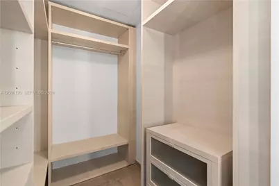 88 SW 7th St #2906, Miami, FL 33130 - Photo 13