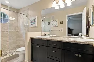 306 SW 120th Ave, Pembroke Pines, FL 33025 - Photo 17